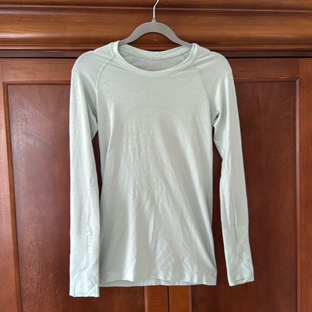 Lululemon Long Sleeve Swiftly!!!